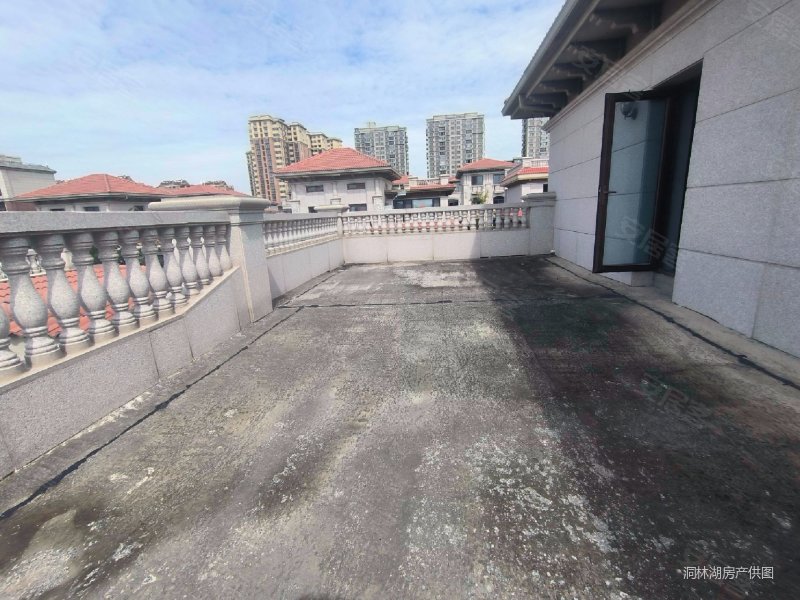 郑州房产网>郑州二手房>荥阳二手房>洞林湖二手房>郑州碧桂园二期湖光