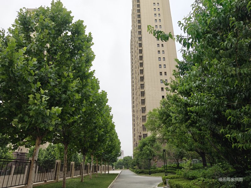 毛坯可按揭,当代上品湾moma二手房,62万,3室2厅,1卫,110平米