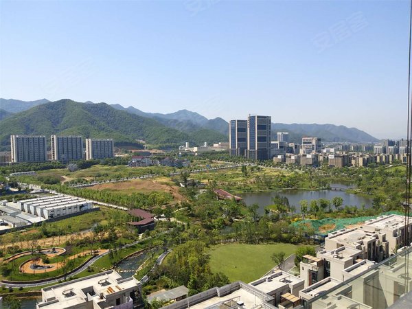 杭州富阳银湖富春硅谷麓园(别墅)富春硅谷 精装联排 带地下室 带露台