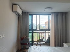 桂林七星玉满大酒楼多套一房出租～万达广场门口棠棣之华一房一厅，精装修，家电家具出租房源真实图片