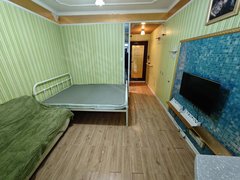 西安高新区科技路西口中国铁建瑞园 电梯房 家电齐全 1室0厅1卫出租房源真实图片