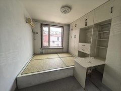 沈阳于洪荷兰村二环内 带花园 第一邨 联排 可自住可办工出租房源真实图片