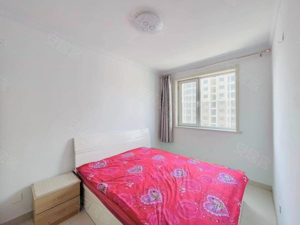 租房,精装三室南北通透 便民服务中心恒大名都七巧国大学路小学分校