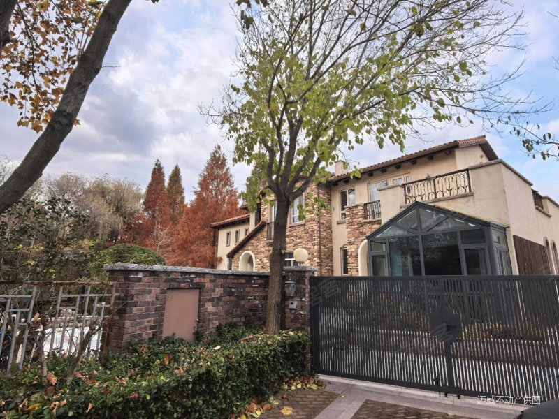 海信温泉王朝(海信千亩园)5室3厅4卫346.01㎡南北799万