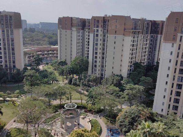 深圳宝安福永怀德峰景12号线怀德站 怀德峰景南园 115平三房两卫 拎包