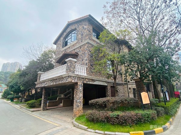 燕园独栋 全屋改建 花园150平 使用面积600平,中航城国际社区(别墅)