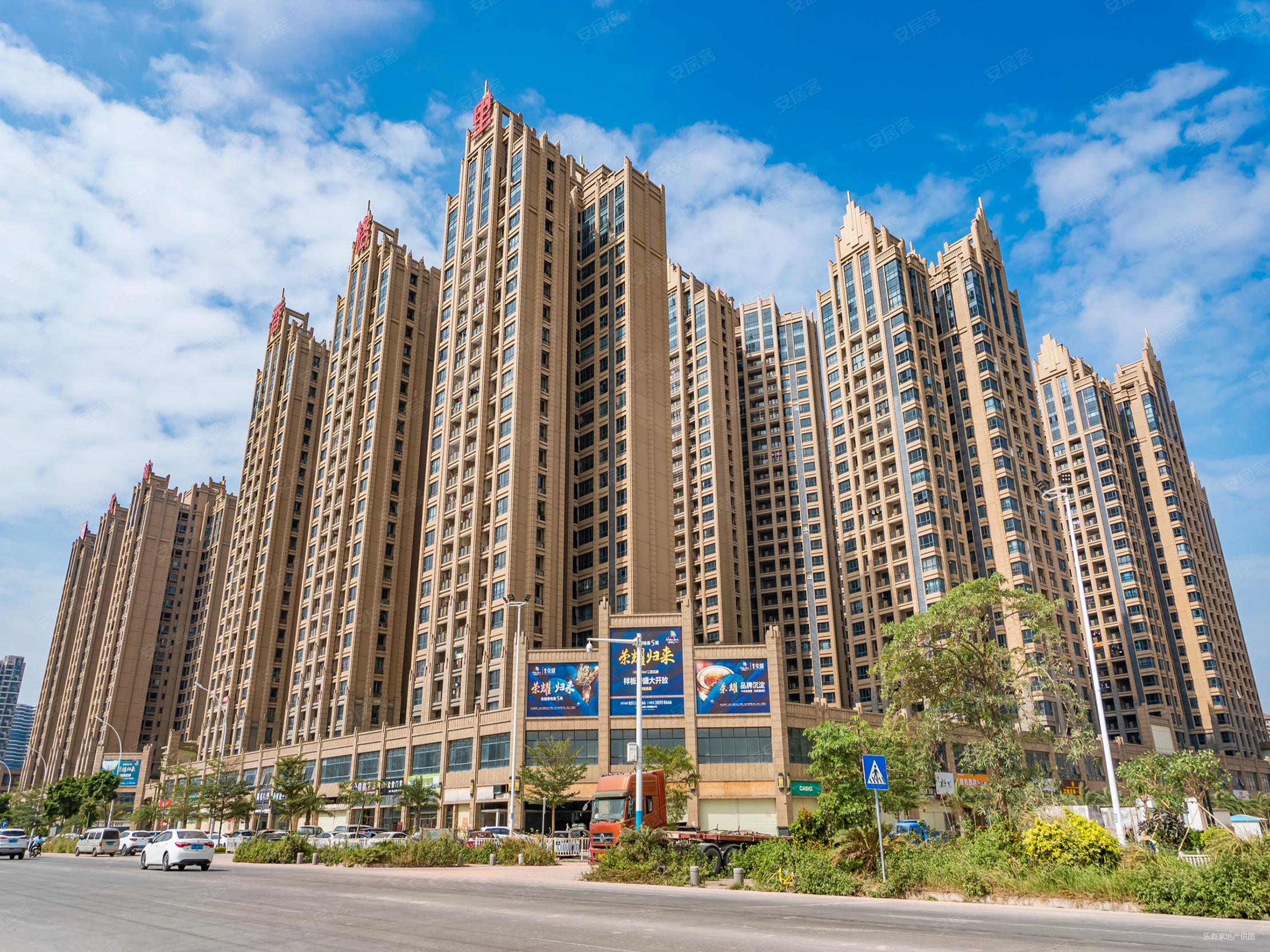 优越香格里3室2厅2卫119.61㎡南北145万