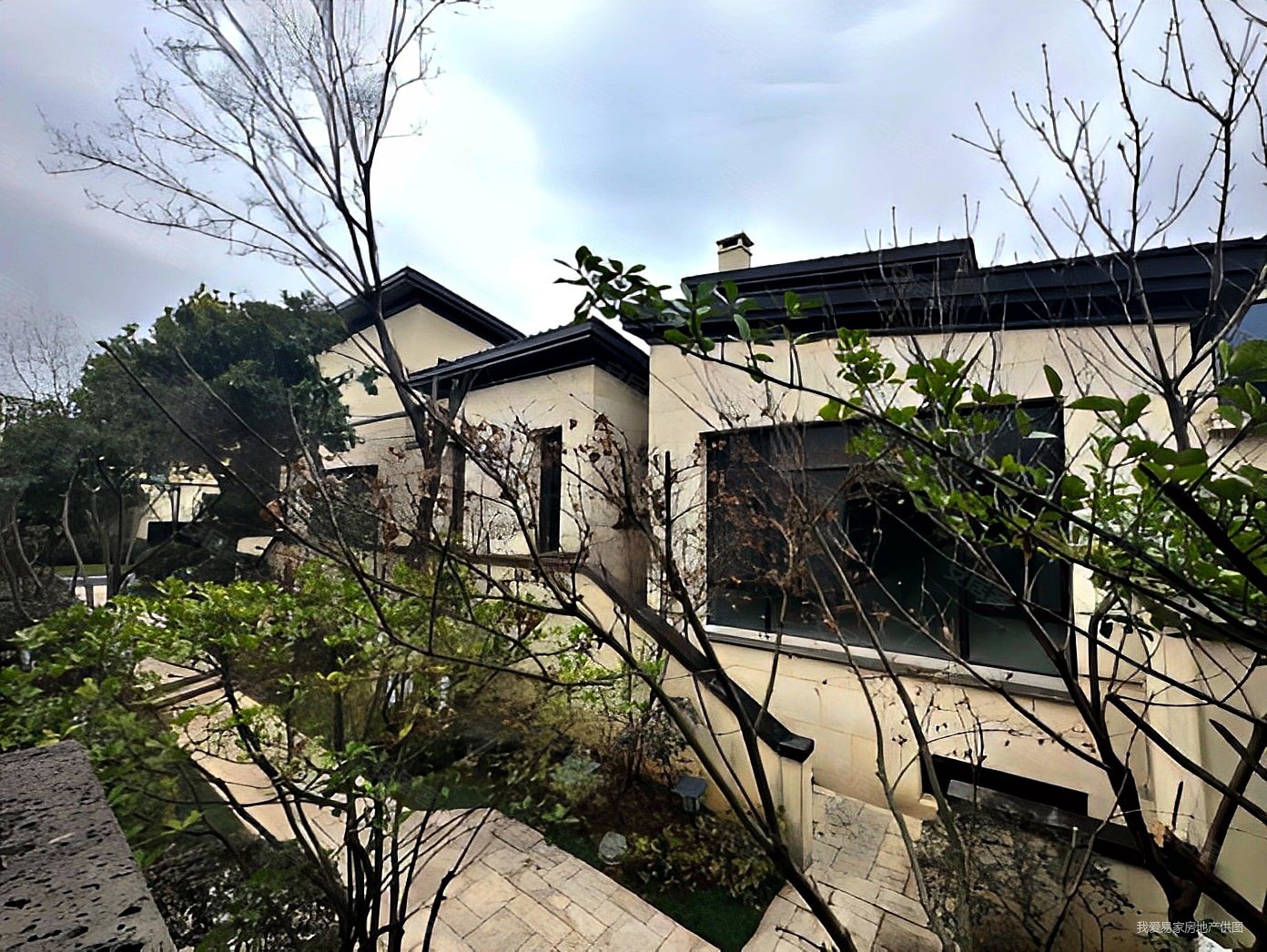 中天珺府(别墅)4室3厅3卫375.76㎡南北560万