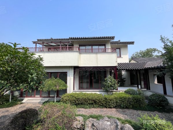 天伦随园(昆山)4室2厅4卫268㎡南北2250万