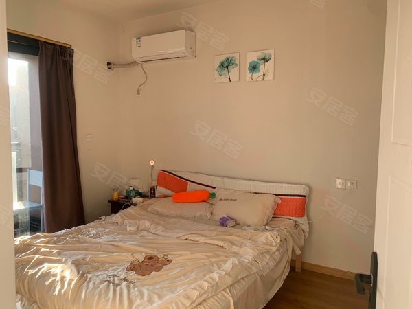 杭州萧山瓜沥七彩小镇七彩小镇精装2室出租,家具家电齐全拎包入住