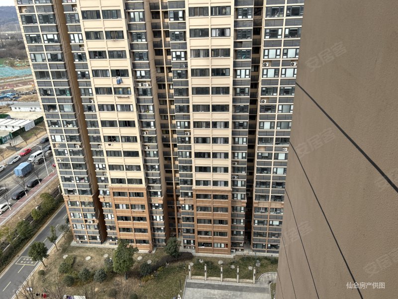 枫霞雅苑2室1厅1卫70㎡南北56万