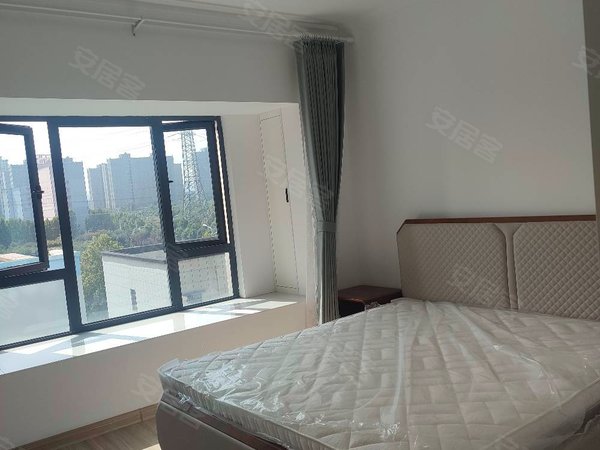 郑州上街济源路上街碧桂园出租,精装修.户型好,南北通透.