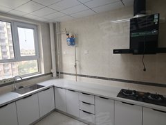 宁津城区福宁大街津泽佳苑 3室2厅2卫 126平 南北通透 电梯房 客厅内可出租房源真实图片