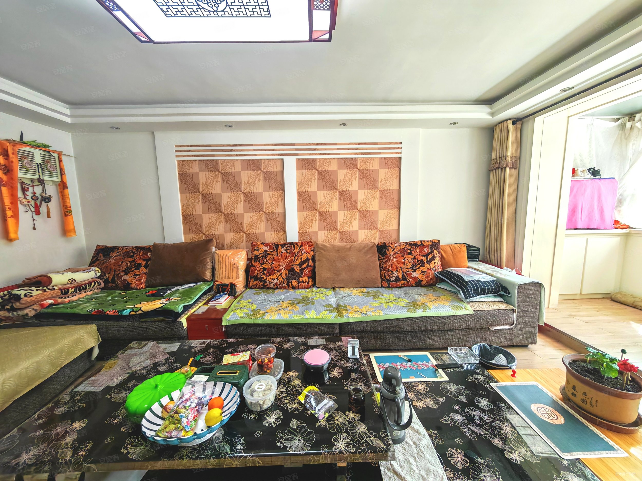 龙源叠翠3室2厅2卫147.81㎡南北76万