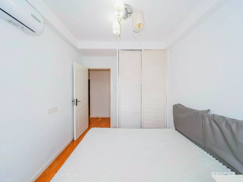 杭州房产网>杭州二手房>上城二手房>吴山/清波门二手房>柳浪东苑>800