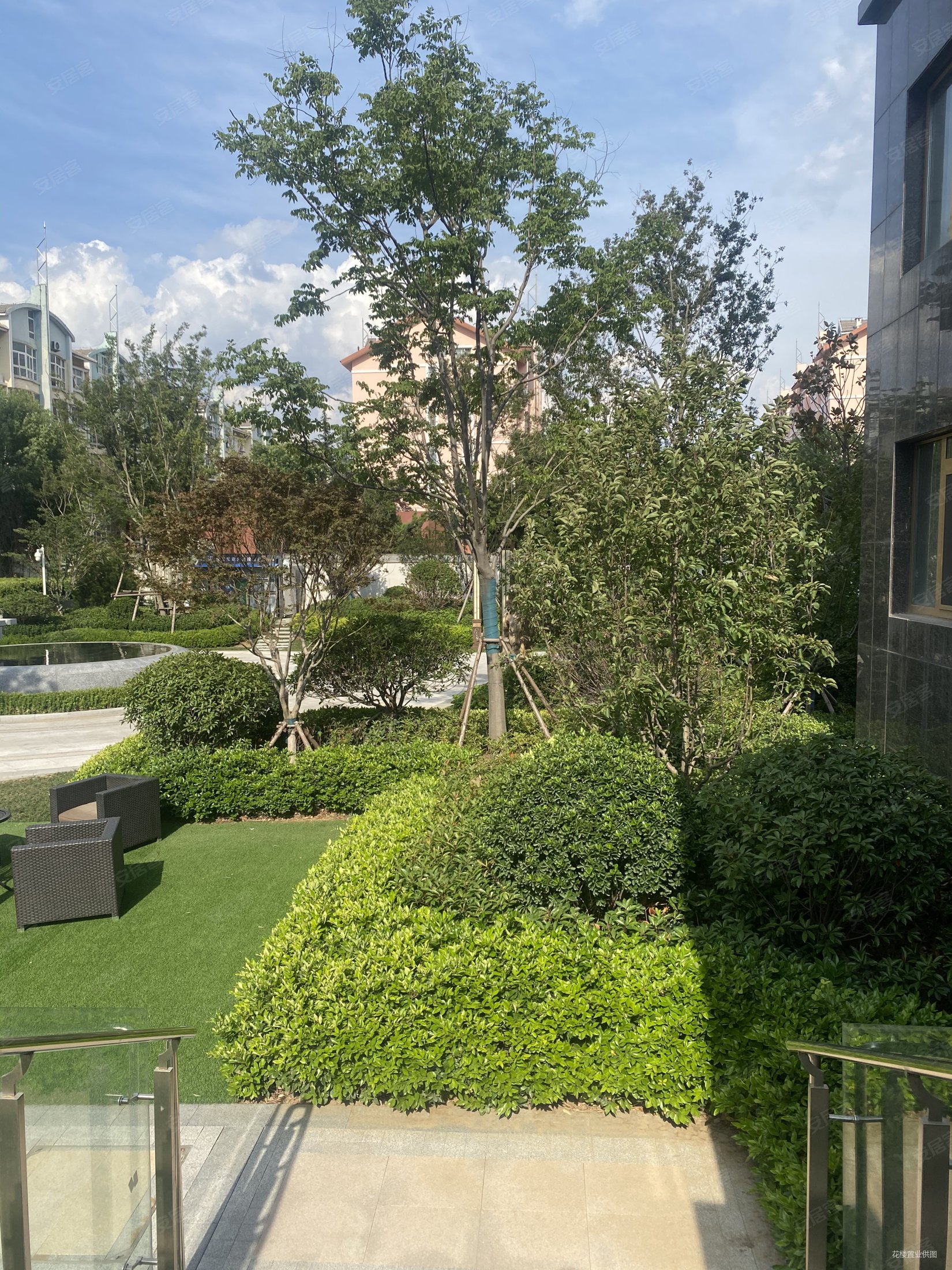 世纪公园一小二中地铁旁现房即弘通修远城