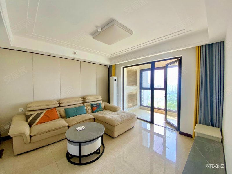 融创观澜府4室2厅2卫140.67㎡南北190万