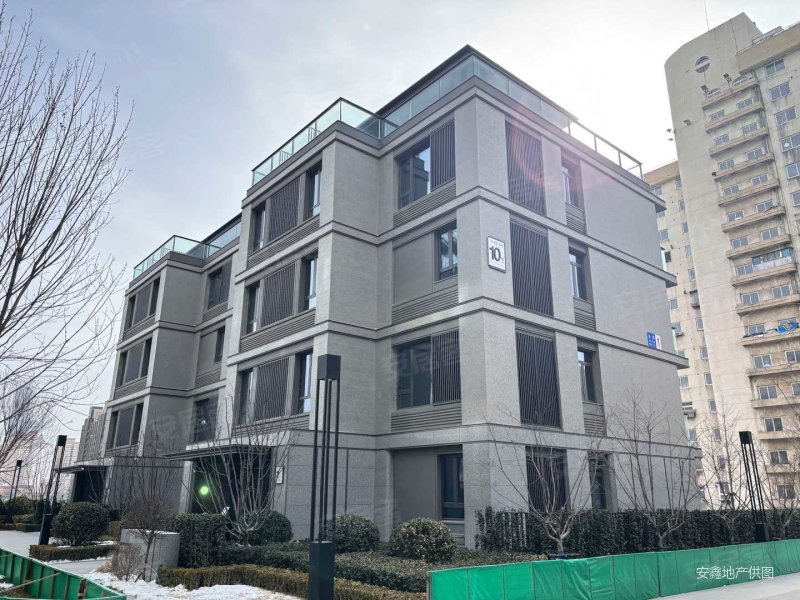 绿城沁园五一广场新楼盘叠拼小别墅三跃四户型规矩看房方便