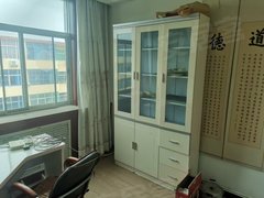 韩城太史大街国阳百货永兴小区 4室2厅2卫出租房源真实图片