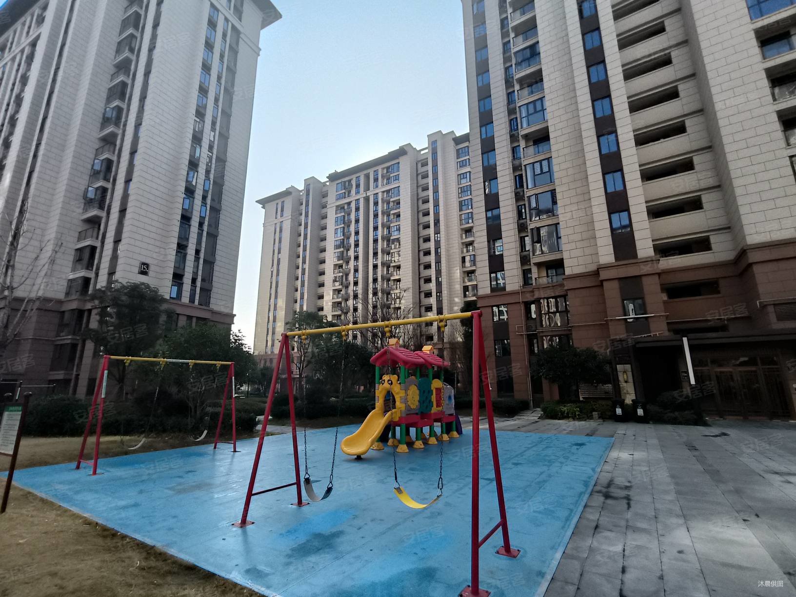 大华公园华府一线湖景房高楼层南北双阳台正边户有钥匙随时看房