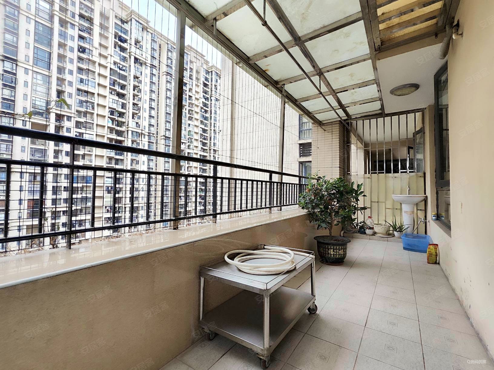 松岗   校 中海西岸华府精装四房出售 满五   随时看房