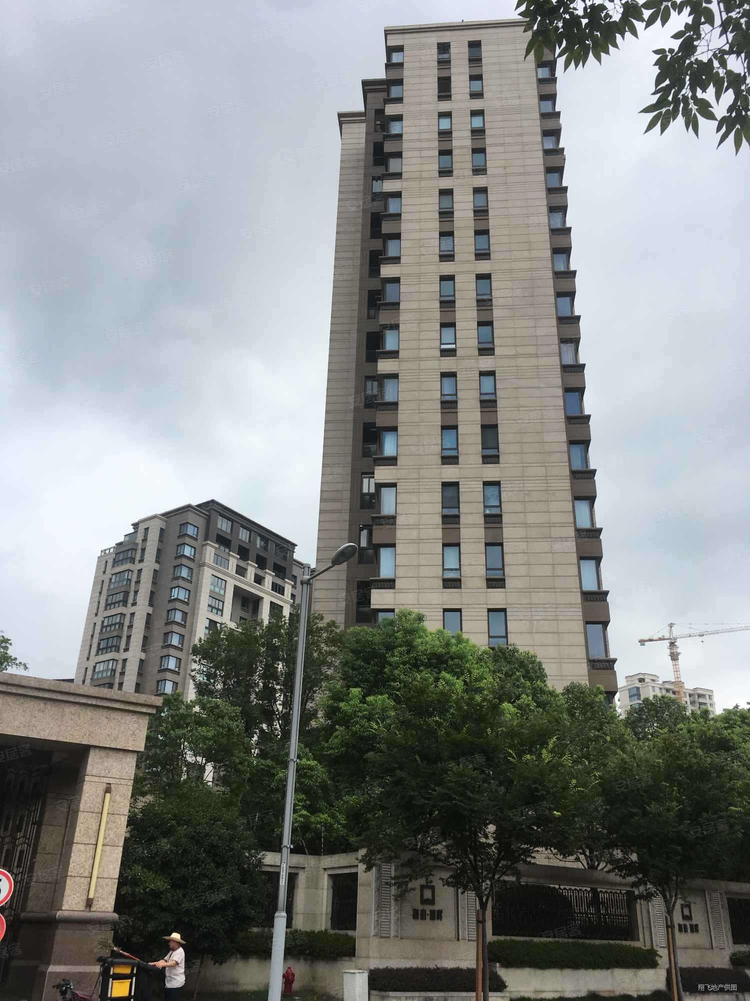 绿地海珀置业专家为您推荐 户型平层,80房源都是我售出的