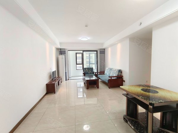 青岛即墨大润发禹洲朗廷府小区环境好上学方便配套齐全拎包入住出租