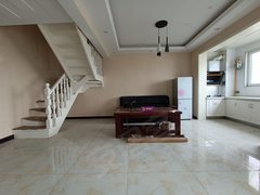 运城盐湖空港随时看（东湖春天）精装复式三室两厅两卫采光 南北通透出租房源真实图片