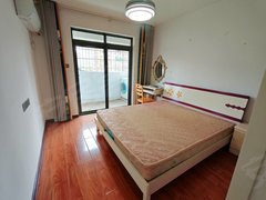 黄石西塞山花园广场武商旁大上海小区，精装修，两房两厅，有独立阳台，拎包即住！出租房源真实图片