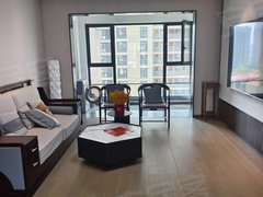 青岛李沧金水路豪华精装修,中央空调,家电齐全,随时看房,干净卫生,环境好出租房源真实图片