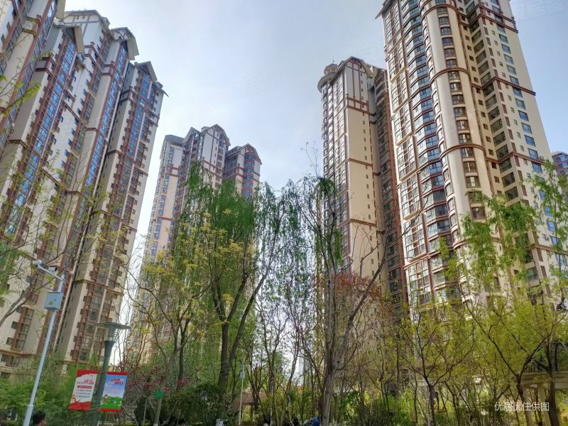 铁路局仁恒国际3室2厅2卫精装修阳光房