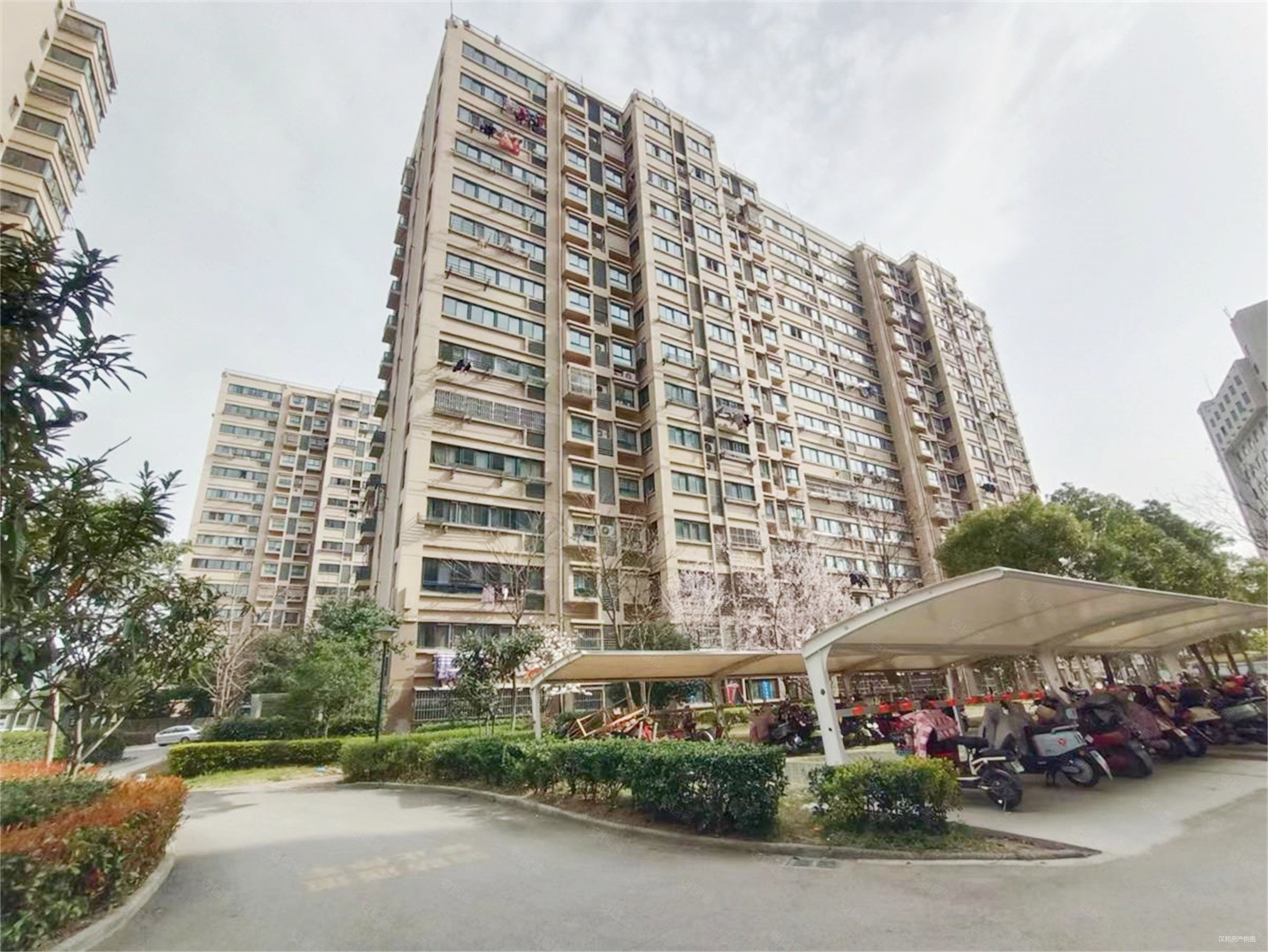 幸福家园(六合)3室2厅1卫101㎡南北82万