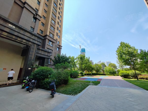 西安莲湖西稍门御笔华章六号线地铁,西稍门两室两厅两卫,精装电梯房