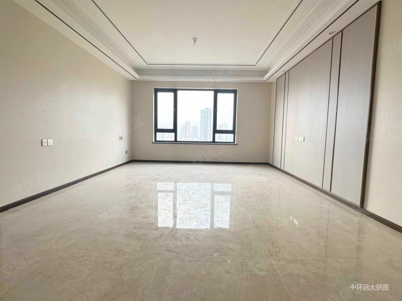 长风商务区融创太原府南北三居新房一天未住精装现房