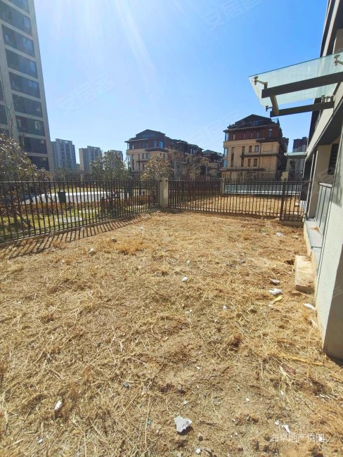 鲁昊棠琳湾二期