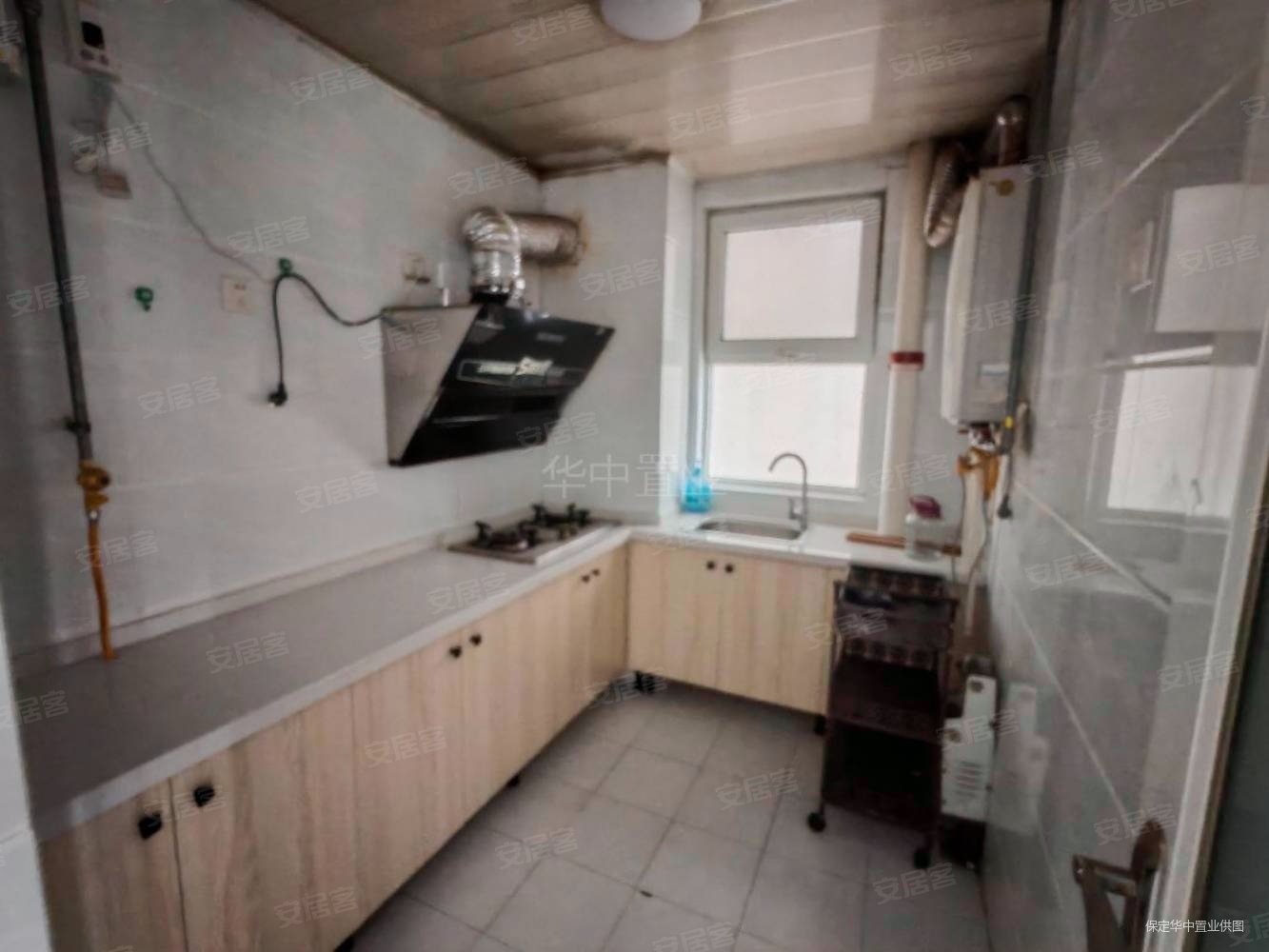 朗月蓝庭2室2厅1卫100㎡南北57万