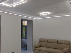 七台河桃山桃山公园五中附近4楼1室，月租1200，年租13万出租房源真实图片