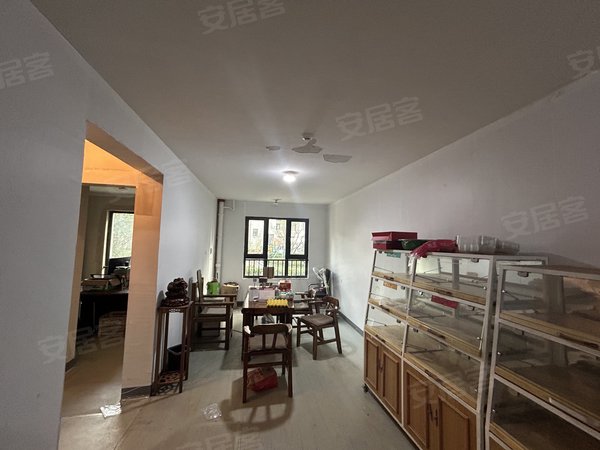 青岛市北兴隆路保利时代北区保利时代北区 2室1厅1卫 电梯房 77平米出租房源真实图片