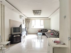 巴音郭楞库尔勒新市区石化大道九号仓旁天之缘条楼四楼三室干净整洁户型好出租房源真实图片