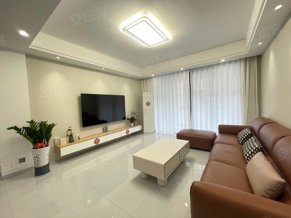 深圳福田香蜜湖香荔花园(二期)近地铁,精装房,急租无中介,民水民电押