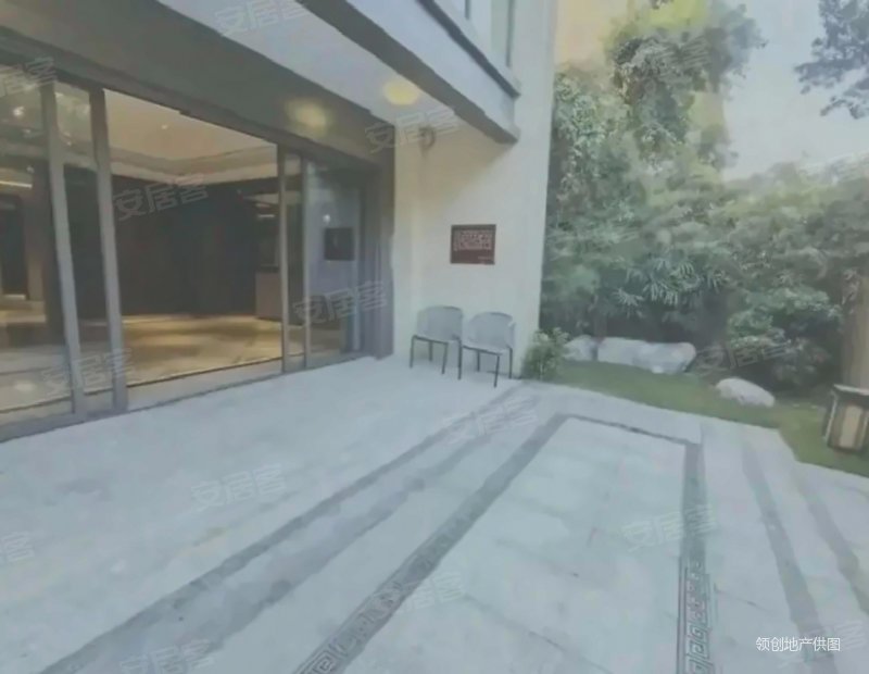 龙光天禧花园(别墅)~中间层~大5居~独立客厅~前后不临街