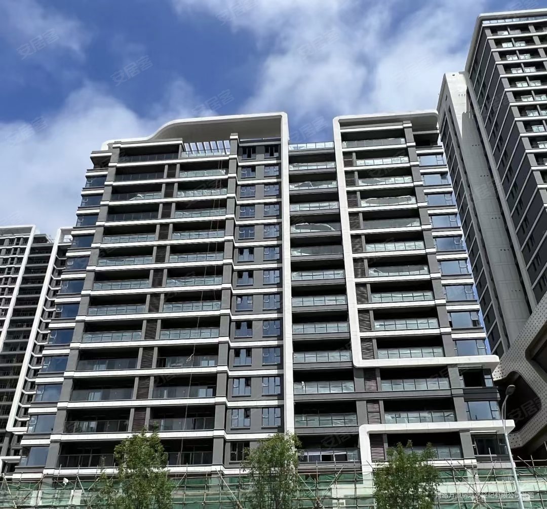 找我买房有优惠急售现房润诚天悦华府小区有地铁商超