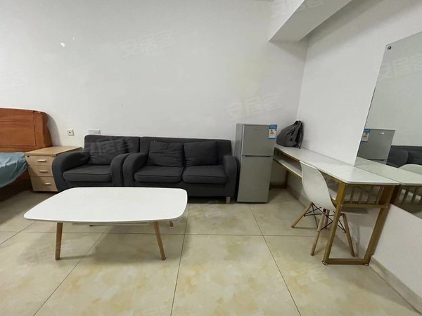 德阳旌阳文庙广场富康熙城短租押一付一 文庙 上美 砖石广场附近 电梯