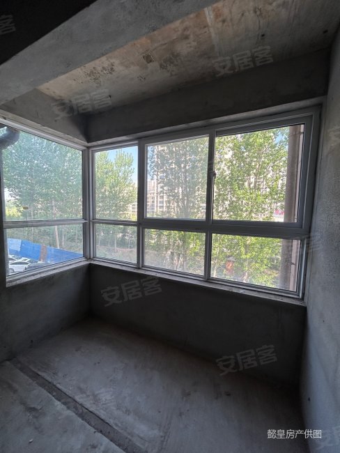 单价2980电梯小高层四室南北通透双阳台采光刺眼随时看房,锦达瑞丰园