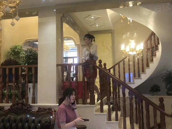 金华东阳东阳市中心海德公园(别墅)做直播拍摄看过来 海德公园别墅 适合电商自住带大院子临近义乌出租房源真实图片