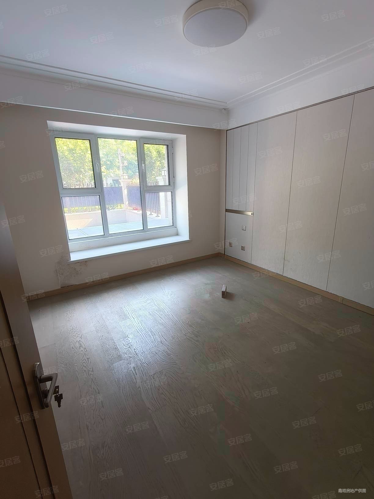 房主急售,价格可议,使用面积154,带车位,位置好,中南君悦府二手房,410