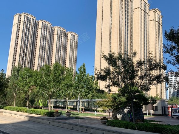 北京朝阳百子湾广华新城与业主签约 广华新城二区 南北向精装明卫三居