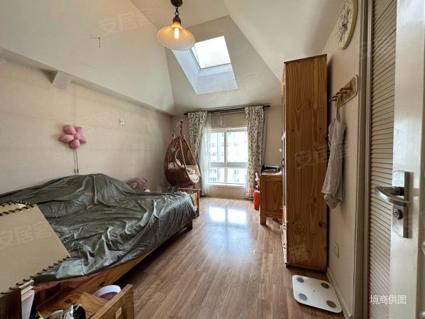 曲江假日新嘉园