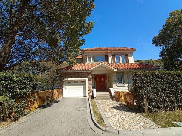 上海闵行马桥中房森林别墅真实在租 小区价格第一低 中央空调地暖