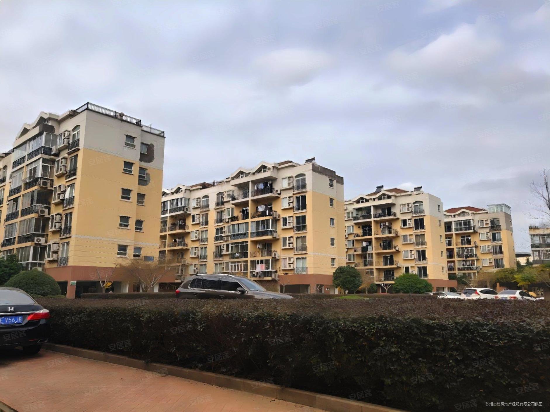 都市花园东区环境好临地铁电梯大三房南向采光好